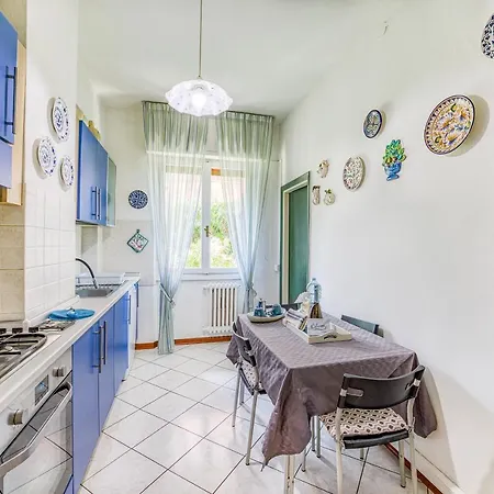 Apartment I Giardini Al Mare 500mt From Sea - Happy *